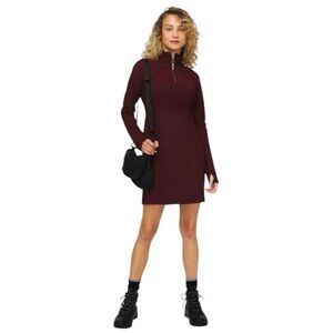 RARE!!! LULULEMON Define Garnet Dress Size Small